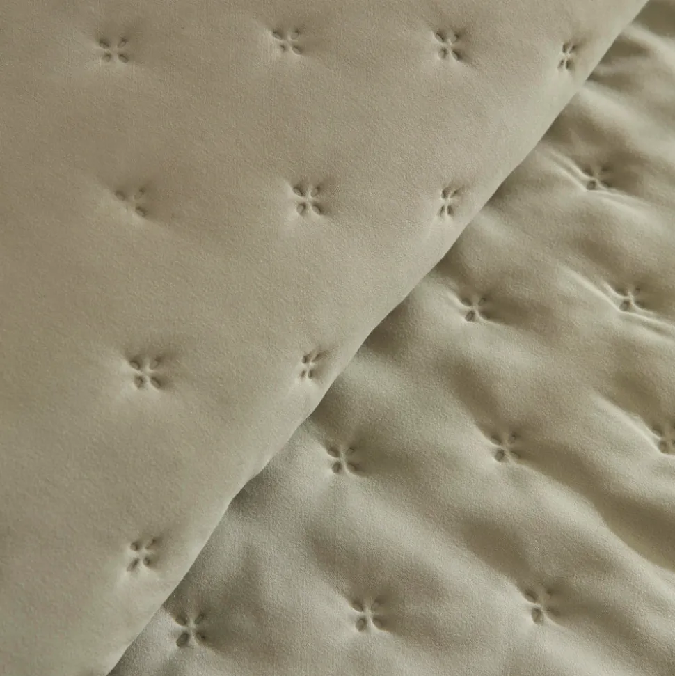 Breezy Tagesdecke Salbeigrün 160x240 cm