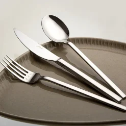 Jumbo 8100 Tafelbesteck- Set aus Gabel Löffel Messer 84- teilig für 12 - Personen mit Box