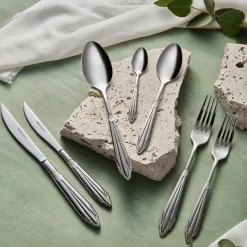 Karaca 316+ Mantilla für 12 Personen Elegance Besteckset, 84 Teilig