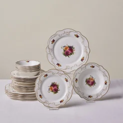 Karaca Antique Porcelain 24 Stück 6 Sitzer Dinner Set