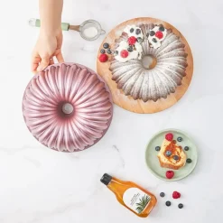 Karaca Cake Pro Bundform Aluminiumguss Rosa Kuchenform