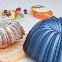 Karaca Cake Pro Sliced Dunkelblau Gusskuchenform