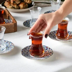 Karaca Emirgan 12-teiliges Türkisches Teeset aus Bone China für 6 Personen, 130 ml, Mehrfarbig