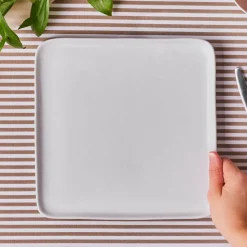 Karaca Epsilon Quadratischer Speiseteller aus Porzellan, 26 cm, Weiß