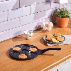 Karaca Fluffy Antihaft-Pfannkuchenpfanne mit Induktionskeramikbeschichtung, 26 cm, schwarz