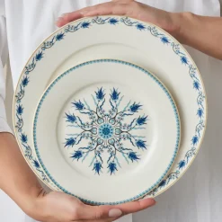Karaca Forever Bone China Iznik 24-teiliges Tafelservice für 6 Personen, Mehrfarbig