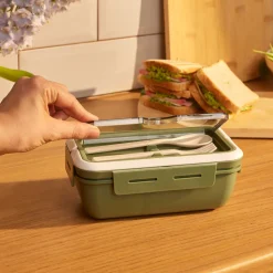 Karaca Fusca Lunchbox mit Gabel und Löffel Grün