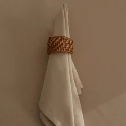 Karaca Home Belle Pflegeleichte 2er Set Stoffservietten Beige