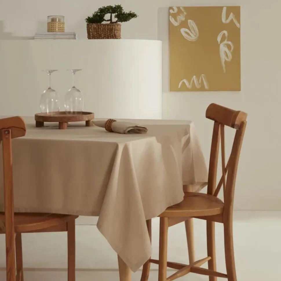 Karaca Home Belle Saum Tischdecke Beige