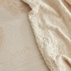 Karaca Home Valeria Queen 8-Teiliges Hochzeitsset Gold