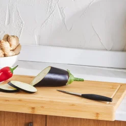 Karaca Lalin Schneidebrett für die Arbeitsplatte