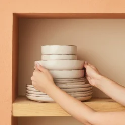 Karaca Monica 24-teiliges Geschirr Set für 6 Personen, Beige