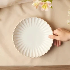 Karaca New Daisy Pasta-Schale aus Steinzeug mit Reaktivglasur, 22,5 cm, Weiß