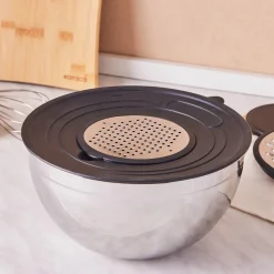 Karaca Parle Geriebener Misch- und Vorratsbehälter