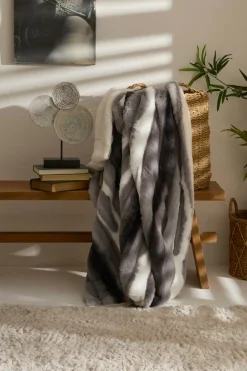 Karaca Rabbit Graue Sherpa Decke 130x150