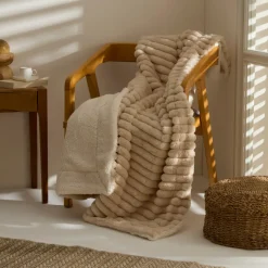 Karaca Rabbit Sherpa TV-Decke Beige