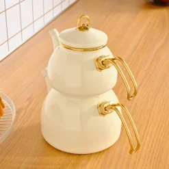 Karaca Retro Emaille-Creme-Teekanne