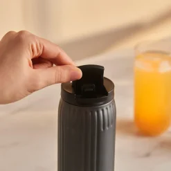 Karaca Rimo Auslaufsicherer Edelstahl-Thermos 600 ml Anthrazit