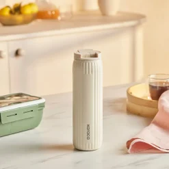 Karaca Rimo Auslaufsicherer Edelstahl-Thermos 600 ml Creme