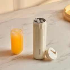 Karaca Rimo Auslaufsicherer Edelstahl-Thermos 600 ml Creme