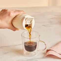 Karaca Rimo Auslaufsicherer Edelstahl-Thermos 600 ml Creme