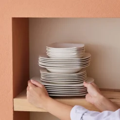 Karaca Square Bone Fancy 53-teiliges Geschirrset für 12 Personen