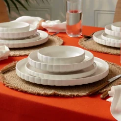 Karaca Stream Bone China Pumpkin 24-teiliges Tafelservice für 6 Personen, Weiß