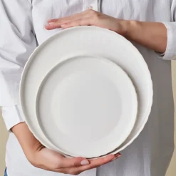 Karaca Stream Bone China Pumpkin 24-teiliges Tafelservice für 6 Personen, Weiß