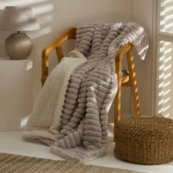 Karaca Stripe Sherpa Graue Decke 130x150
