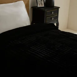 Karaca Stripe Sherpa Schwarze Decke 150x200