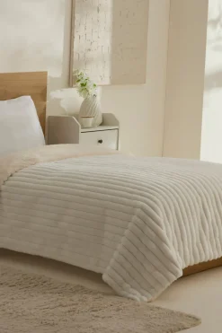 Karaca Stripe Sherpa Weiße Decke 150x200