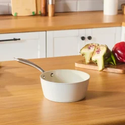 Karaca Swiss Crystal Almond Cream Stielkasserolle mit Edelstahlgriff 18 cm