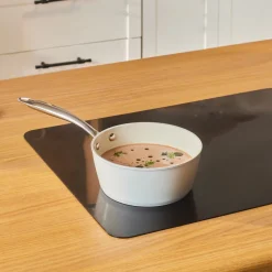 Karaca Swiss Crystal Almond Cream Stielkasserolle mit Edelstahlgriff 18 cm