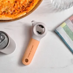 Karaca x Refika Gadgets 3-in-1 Flaschenöffner mit Holzgriff