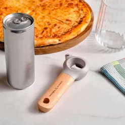 Karaca x Refika Gadgets 3-in-1 Flaschenöffner mit Holzgriff