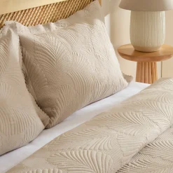 Leaf Bettüberwurf-Set Beige 230x240 Cm + 2 (50x70 Cm)